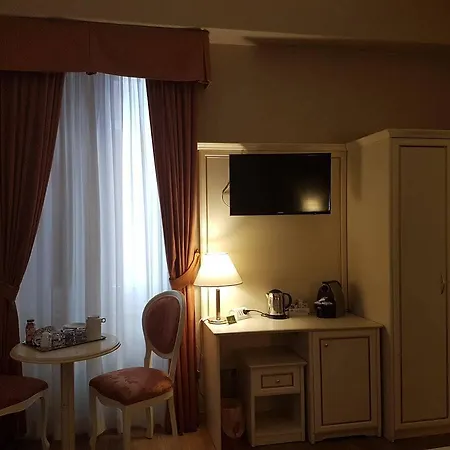Domus Bocca Di Leone Pensjonat Rzym