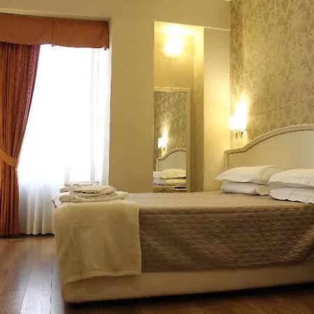 Domus Bocca Di Leone 3* Rzym