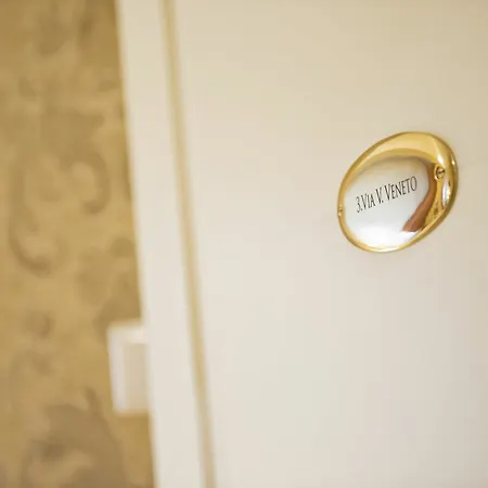Domus Bocca Di Leone Pensjonat 3*