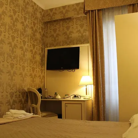 Domus Bocca Di Leone Guest house
