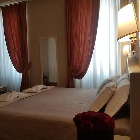 Domus Bocca Di Leone 게스트하우스 3*
