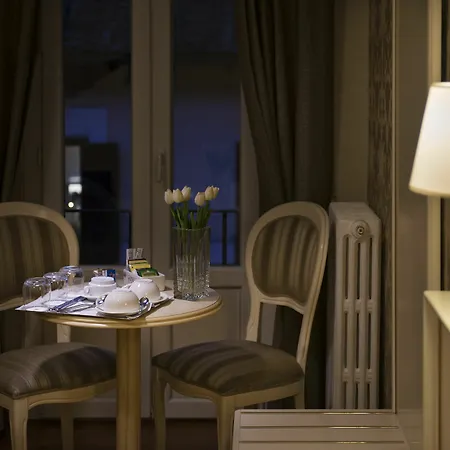 Guest house Domus Bocca Di Leone 3*